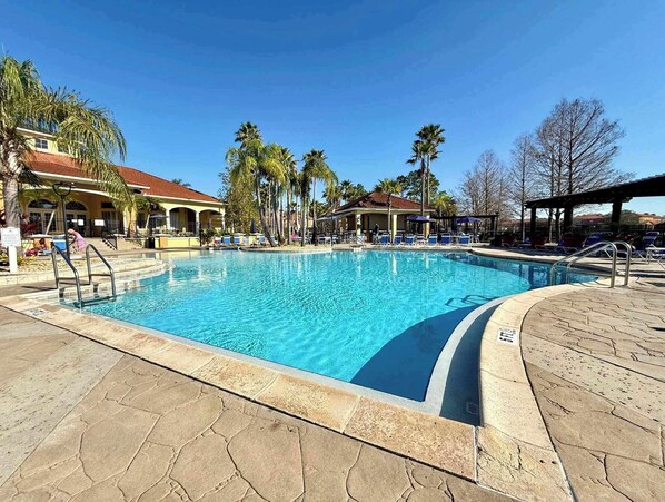 Outdoor pool, pool loungers