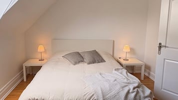 3 sovrum, strykjÀrn/strykbrÀda, wi-fi och sÀngklÀder