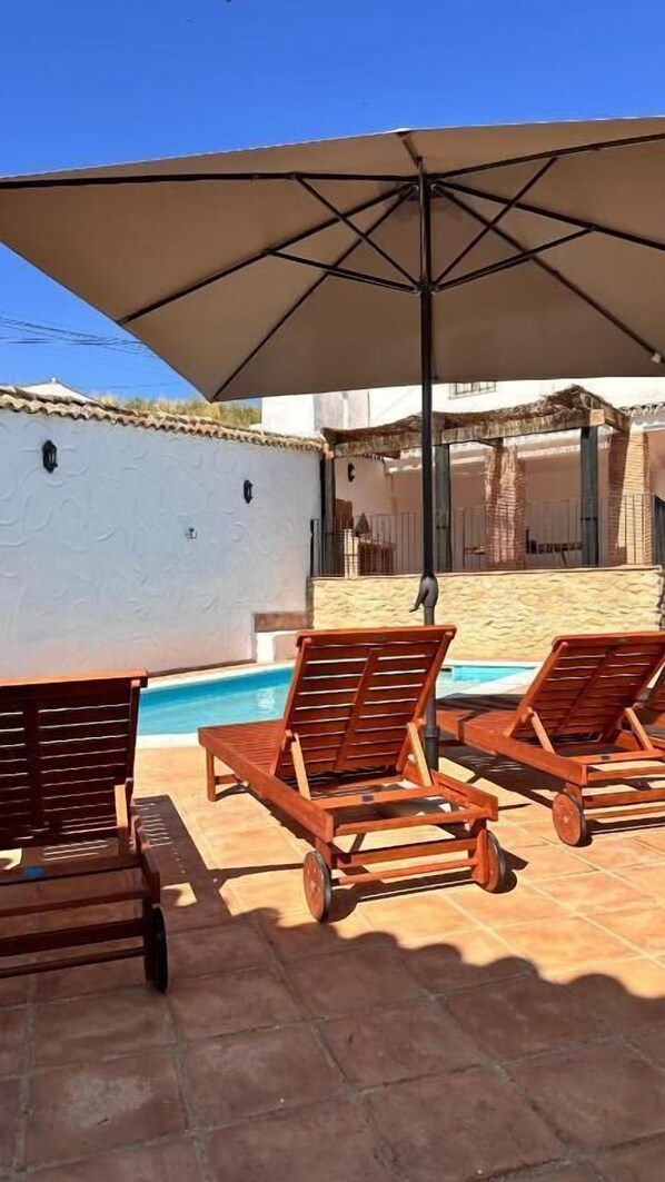 Outdoor pool - Casa Rural Villa Don Juan (Ronda)