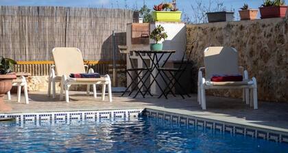 The Figolla Farmhouse - Gizimina 1