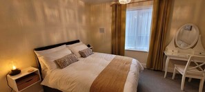 1 makuuhuone, silitysrauta/-lauta, vauvan matkasänky, ilmainen Wi-Fi