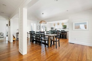 Dining - Beach House with 5 King Beds & Bikes (Isle of Palms)