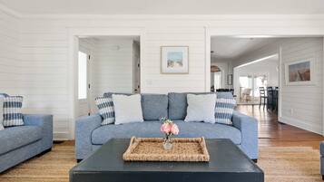 Téléviseur, bureau