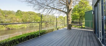 Riverside House by UTDM