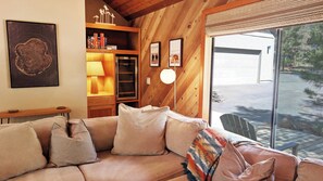 Smart-TV, peis og bordtennis