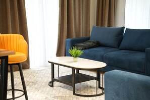 Blackout drapes, soundproofing, iron/ironing board, free WiFi