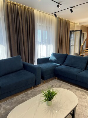 Blackout drapes, soundproofing, iron/ironing board, free WiFi