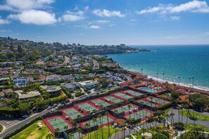Sport court - La Jolla Shores Gem with Rooftop Ocean Views (San Diego)