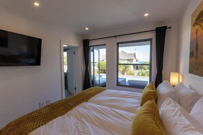 4 bedrooms, iron/ironing board, WiFi, bed sheets - Luxurious and tranquil escape around Cape Town (Cape Town)
