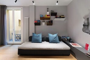 Διαμέρισμα, 1 Queen Κρεβάτι με Καναπέ-Κρεβάτι, Μπαλκόνι | Περιοχή καθιστικού