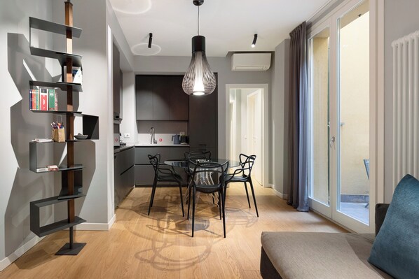 Apartment, 1 Queen Bed with Sofa bed, Balcony | Living area