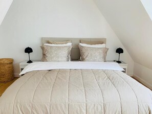4 Schlafzimmer, Bügeleisen/Bügelbrett, WLAN, Bettwäsche