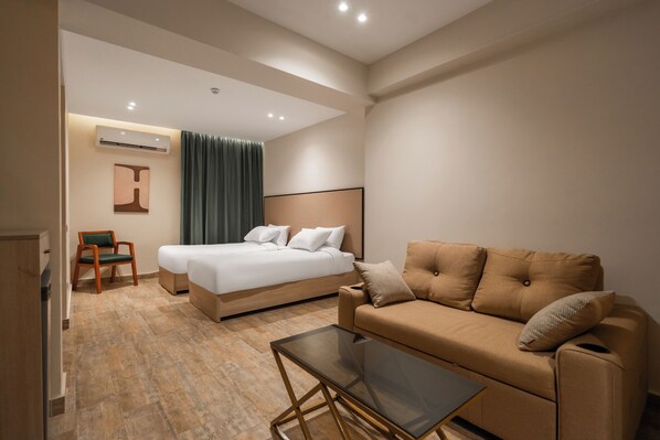 Family Apartment | In-room safe, blackout drapes, iron/ironing board, free WiFi