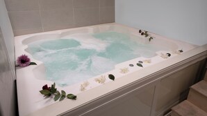 Sauna, steam room, deep-tissue massages, sports massages, massages - Kemet Hotel Tahrir Sqaure (Cairo)