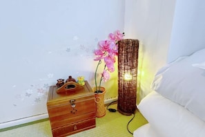 Room - Shinbashi Nambamon Market, within 7 minutes' walk, Heiwaen, Nihonbashi 51 (Osaka)
