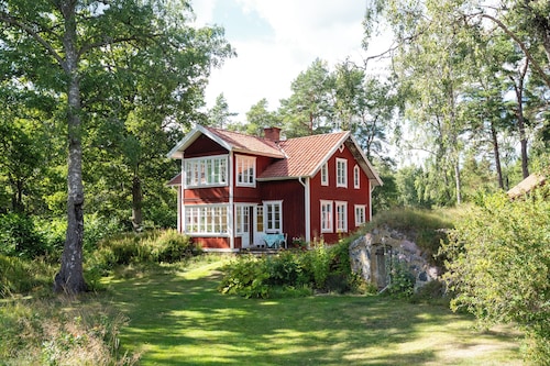Beautiful 3-4 bedrooms Archipelago-house in Blidö