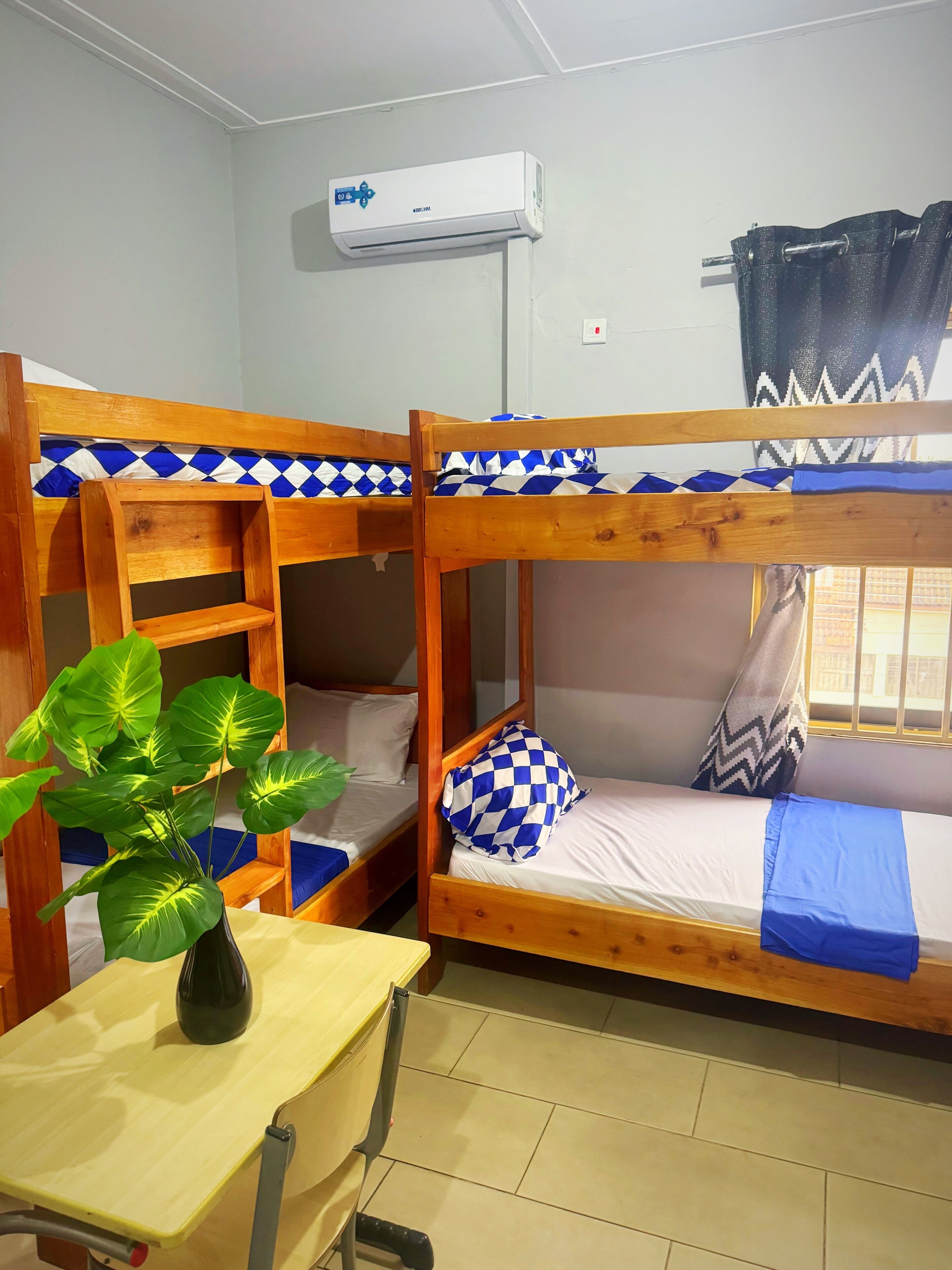 Family Shared Dormitory | Free WiFi