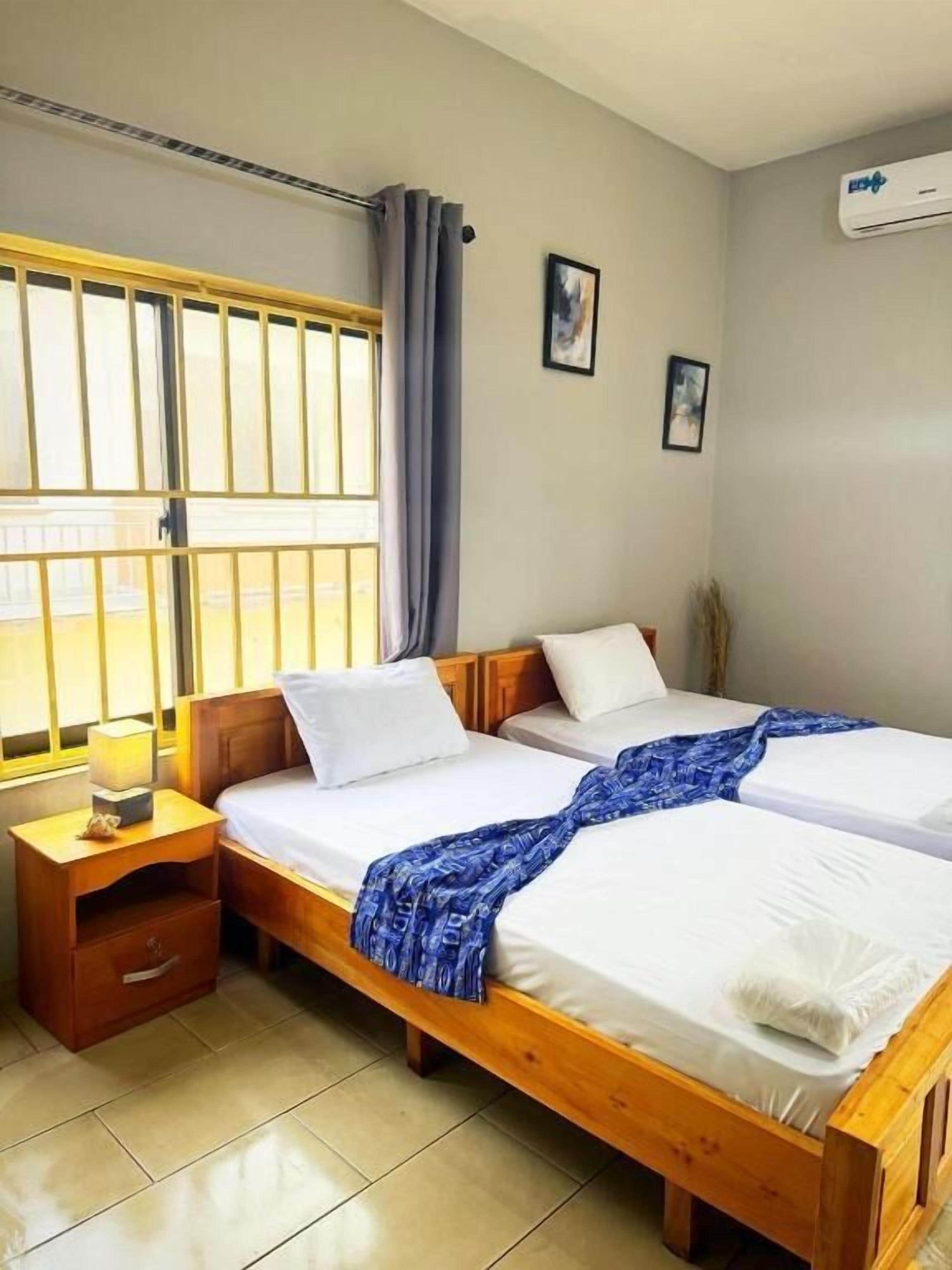 Deluxe-Zweibettzimmer, Balkon, Stadtblick | Kostenloses WLAN