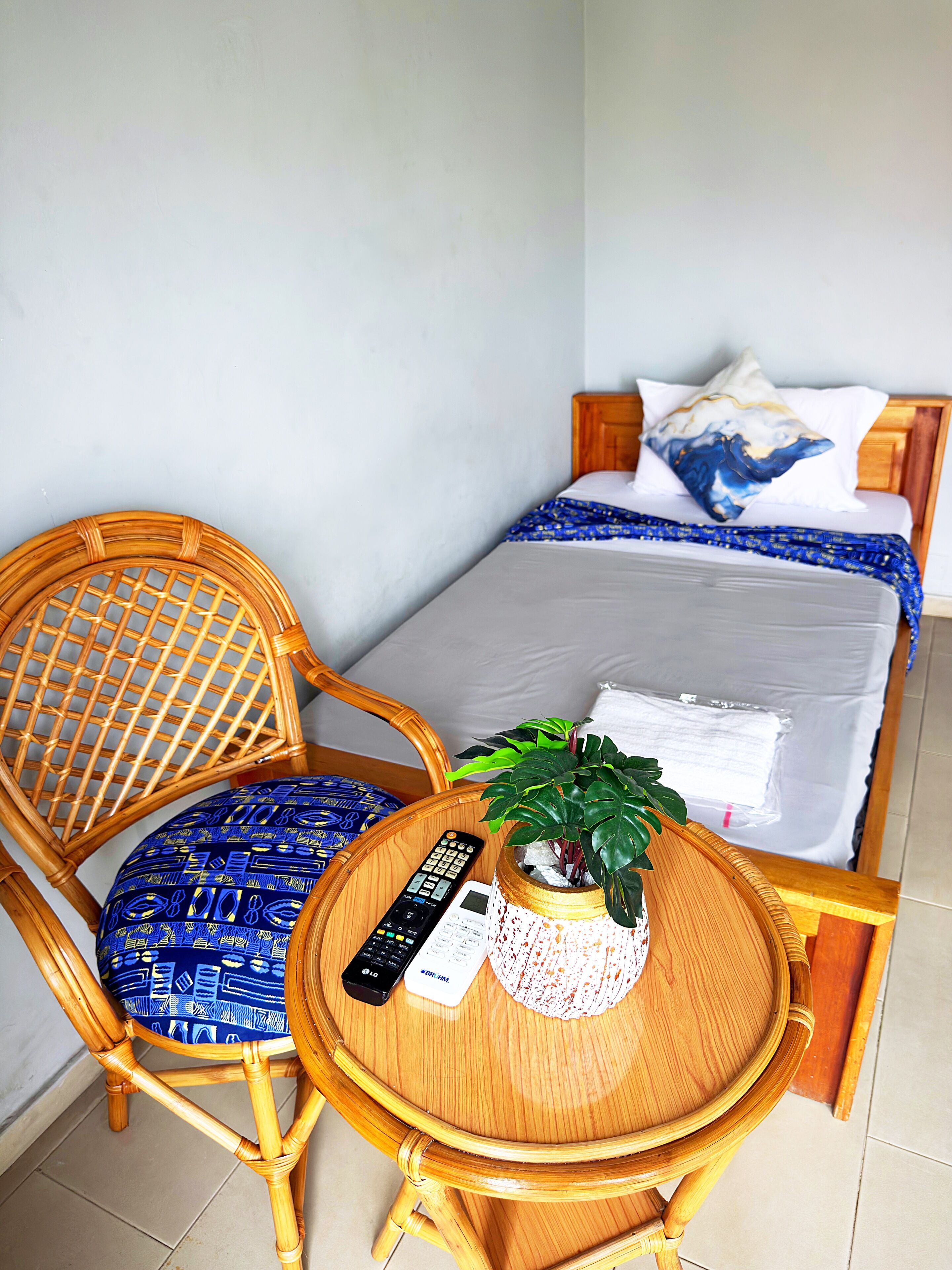 Standard Single Room, Balcony, City View | Free WiFi