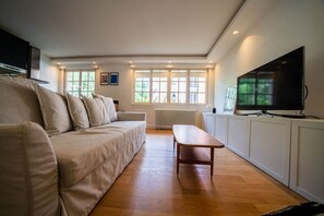 TV - Neuilly - Bagatelle - 1 chambre (Neuilly-sur-Seine)
