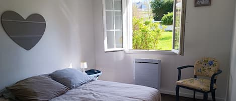 3 dormitorios, tabla de planchar con plancha, wifi y ropa de cama