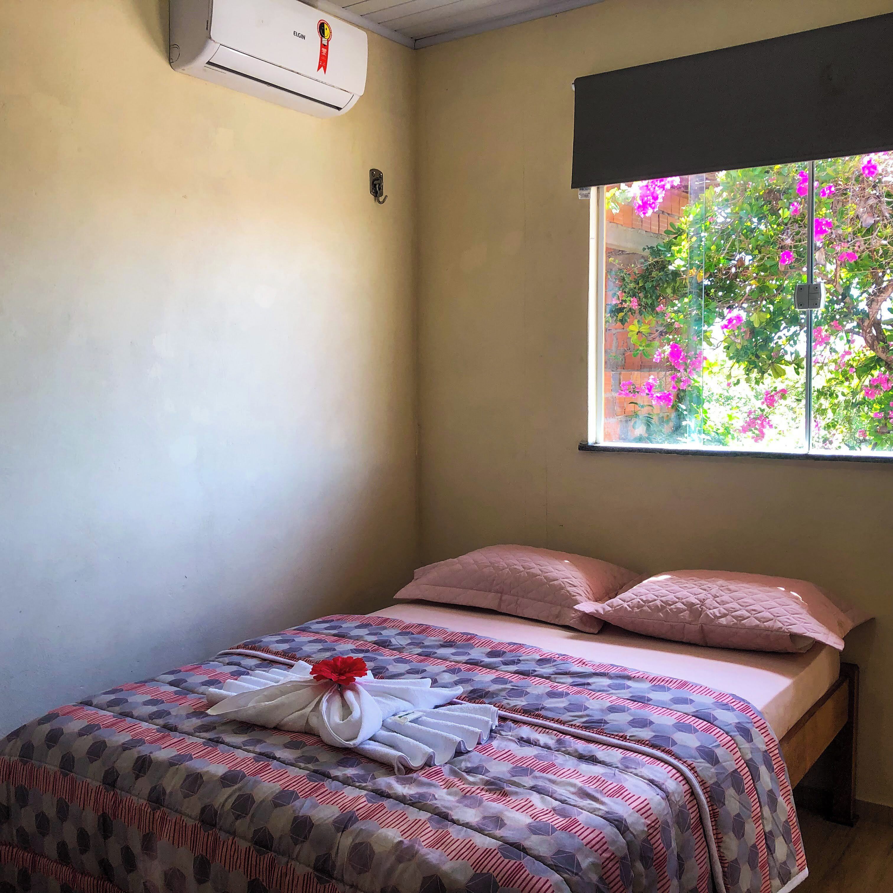 Quarto triplo standard | Frigobar, Wi-Fi de cortesia