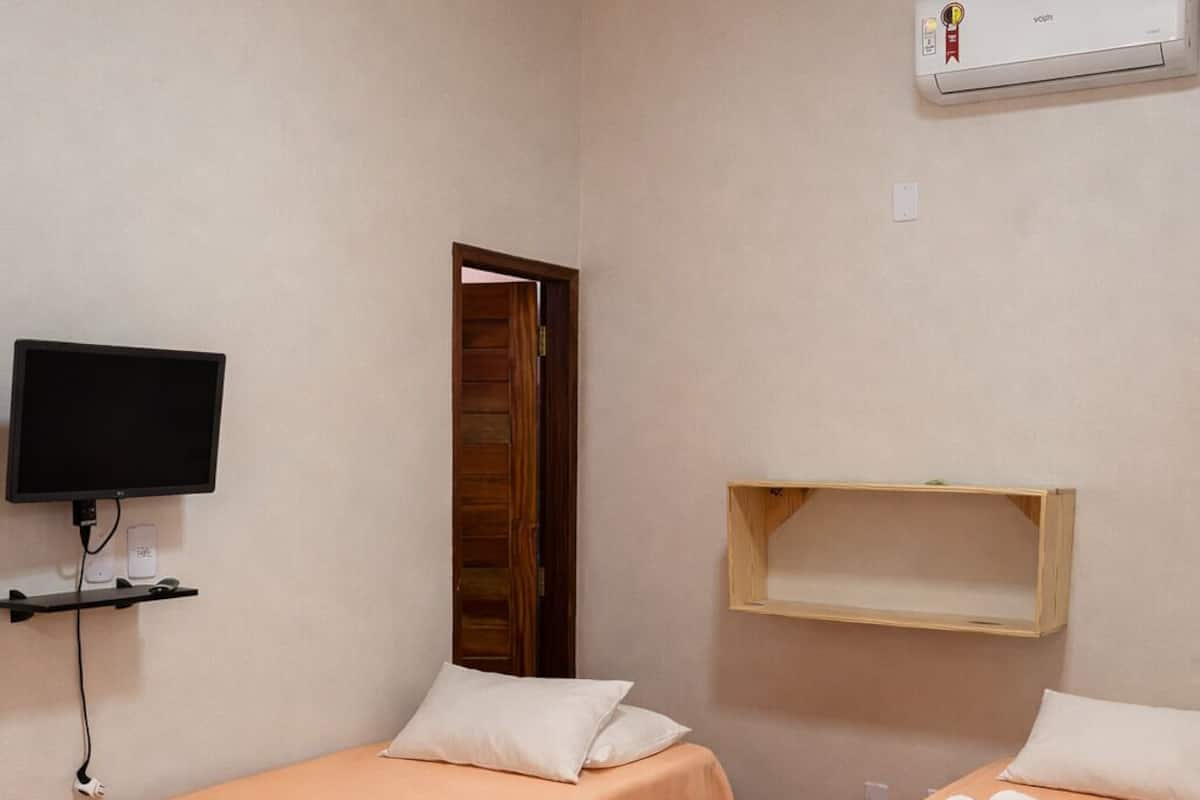 Minibar dan Wi-Fi gratis
