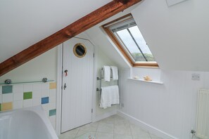 Cottage | Bathroom - Fastnet at Nonsuch House (Dartmouth)