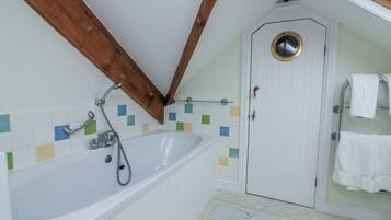 Cottage | Bathroom