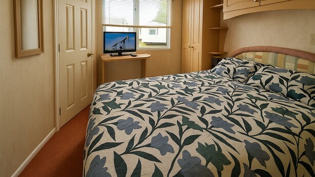 2 bedrooms, iron/ironing board, free WiFi, bed sheets - 6guests,2bedrooms,sofabed,fastwifi,freeparking (Colchester)