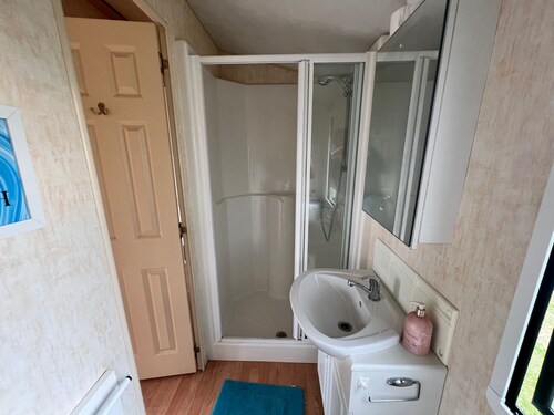 6guests,2bedrooms,sofabed,fastwifi,freeparking