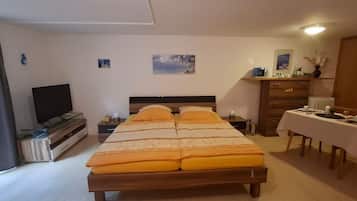 1 Schlafzimmer, WLAN, Bettwäsche