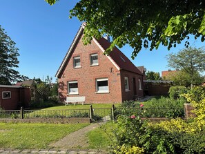 Exterior - Huus an't Zingel - Holiday home in Krummhörn-Rysum (Krummhörn)