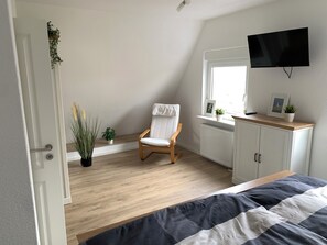 3 chambres, fer et planche Ă repasser, accĂšs Ă Internet, literie fournie