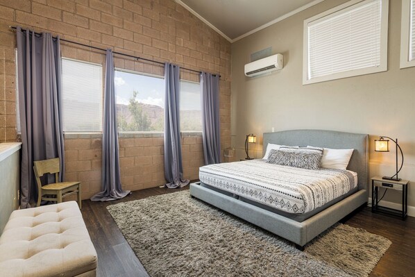 1 bedroom, free WiFi, bed sheets