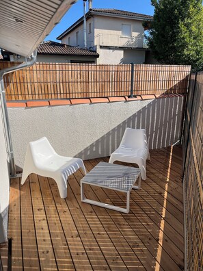 Property grounds - Charming renovated townhouse, comfortable and practical, close to everything! (Biganos)