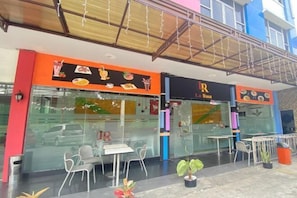 Restaurant - RumaRuma Hotel Kenten Palembang (Palembang)