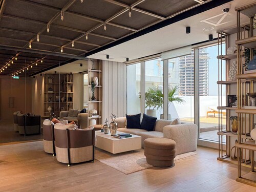 Stylish Studio in Pearl House with rooftop pool