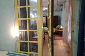 Room - Young and Beautiful (Bangkok)