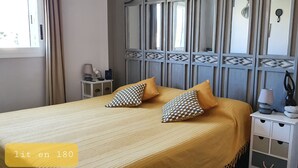 3 bedrooms, iron/ironing board, bed sheets
