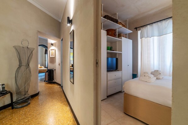 1 chambre, fer et planche à repasser, accès au Wi-Fi (inclus)