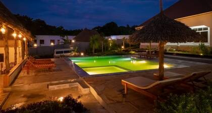 "Relaxing cozy bungalows Escape with Garden Views & Free WI-FI with speed