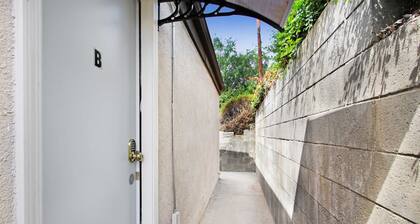Sunny Azusa Hideaway Near APU Trails Easy LA Access