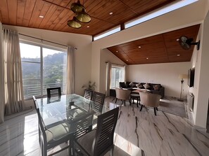Living room - Alpine Crest Cottages (Abbottabad)