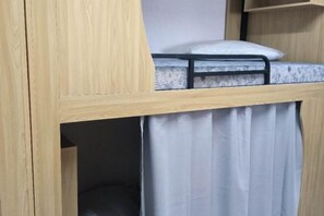 Room - hola backpacker hostel (Vientiane)