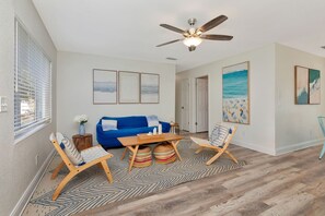 Smart-TV, Videospiele, Tischfußball