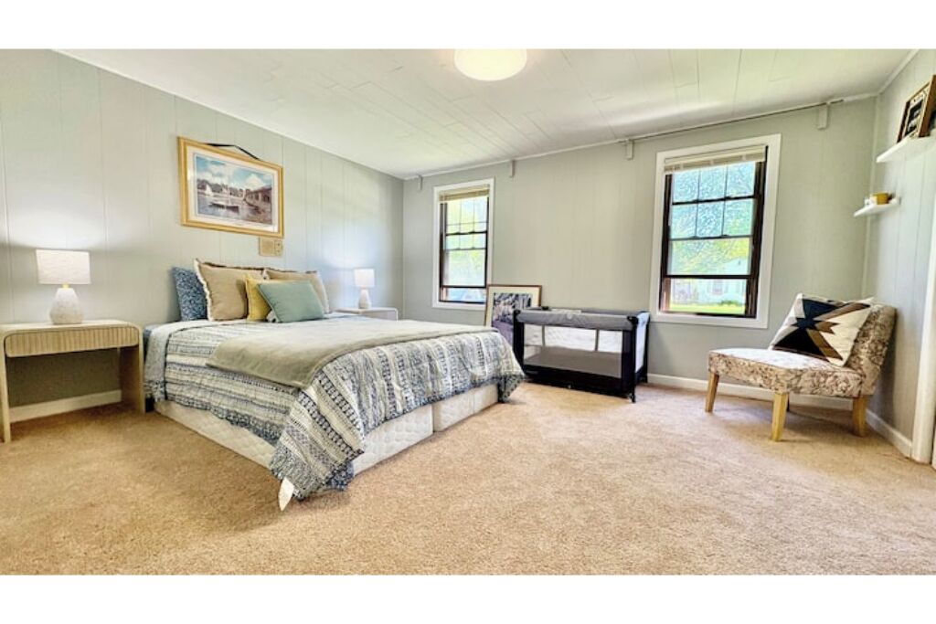 5 habitaciones, tabla de planchar con plancha y wifi gratis 