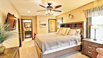 5 bedrooms, desk, iron/ironing board, travel cot