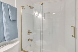 Apartment (3 Bedrooms) | Interior - 3 Mi to Dtwn: Updated Home w/ Hot Tub in Lexington (Lexington)