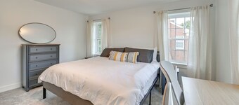 3 Mi to Dtwn: Updated Retreat w/ Deck in Lexington